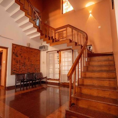 Baywatch By Grha - A Picturesque Beachfront Villa Kozhikode Bagian luar foto