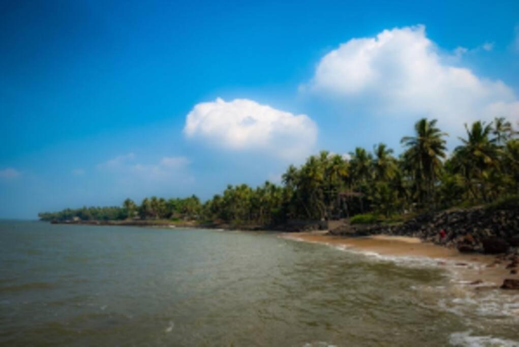 Baywatch By Grha - A Picturesque Beachfront Villa Kozhikode Bagian luar foto